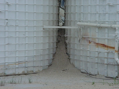 Material Build Up Between Stave Silos